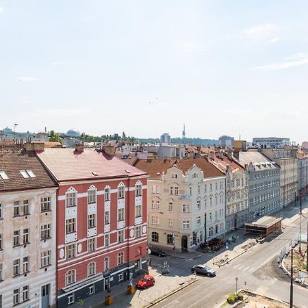 Brand New Studio Apartment #21 With Free Secure Parking In The Center Prag Dış mekan fotoğraf